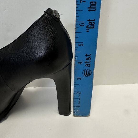 Karl Lagerfeld Paris Brette Leather Heels Size 7 Slip on - Picture 4 of 9